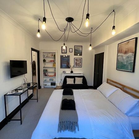 Stylish Central Basement Studio, With Outdoor Space Brighton Екстериор снимка