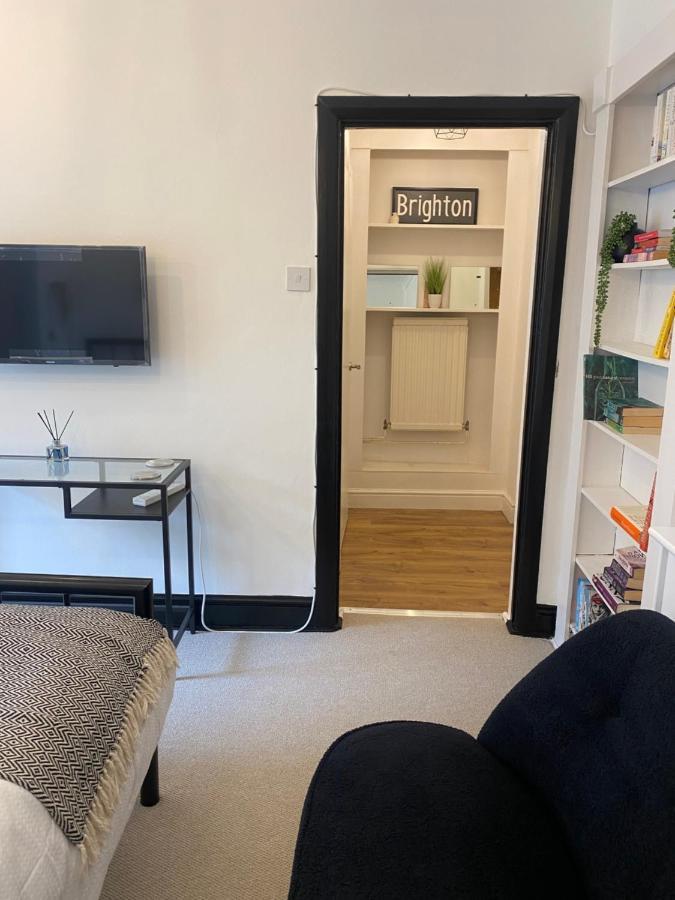 Stylish Central Basement Studio, With Outdoor Space Brighton Екстериор снимка