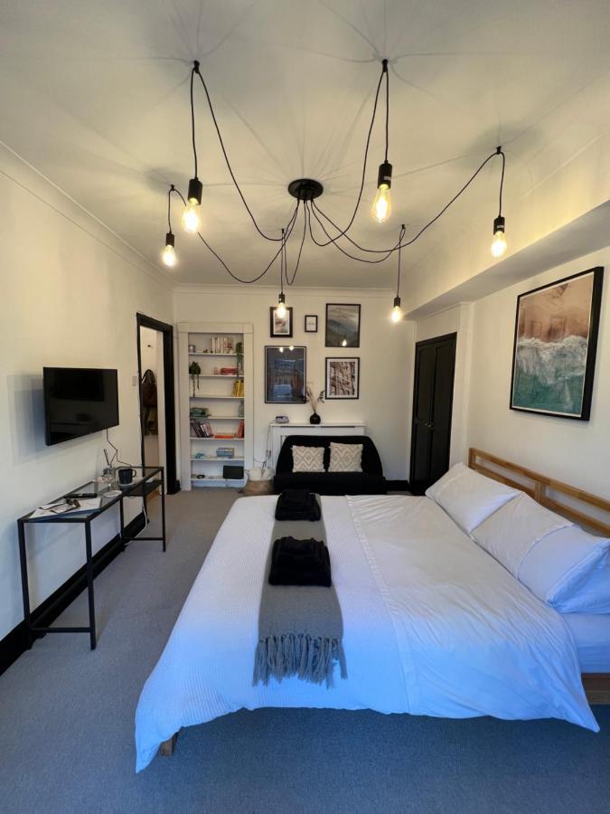 Stylish Central Basement Studio, With Outdoor Space Brighton Екстериор снимка